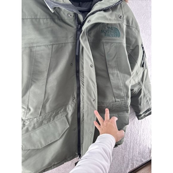 North Face Trans Antarctica Expedition Mcmurdo Faux Fur Coat L Parka worn once - Picture 9 of 16